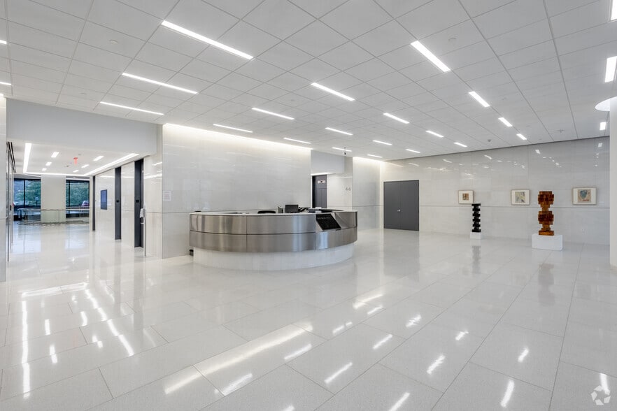 More Photos Of 1 Blue Hill Plz, Pearl River Unknown For Lease