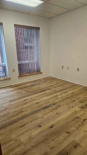 More Photos Of 42-67 Eastern Ave, Saint Johnsbury Loft Creative Space For Lease