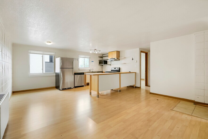 More Photos Of 2860 W 32nd Ave, Denver Apartments For Sale