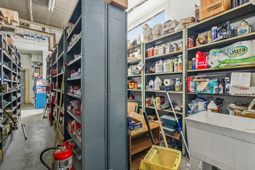 More Photos Of 1336 Main St, Dillwyn Auto Dealership For Sale