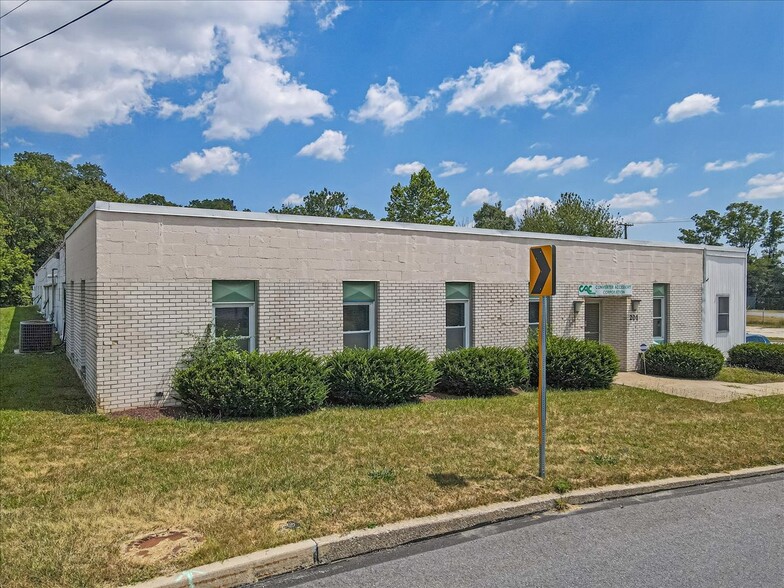 More Photos Of 201 Alpha Rd, Wind Gap Warehouse For Sale