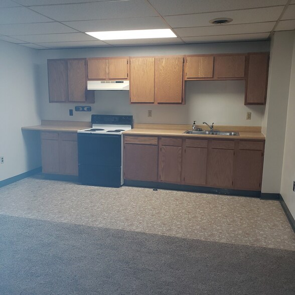 More Photos Of 138 Clay Ave, Templeton Apartments For Sale