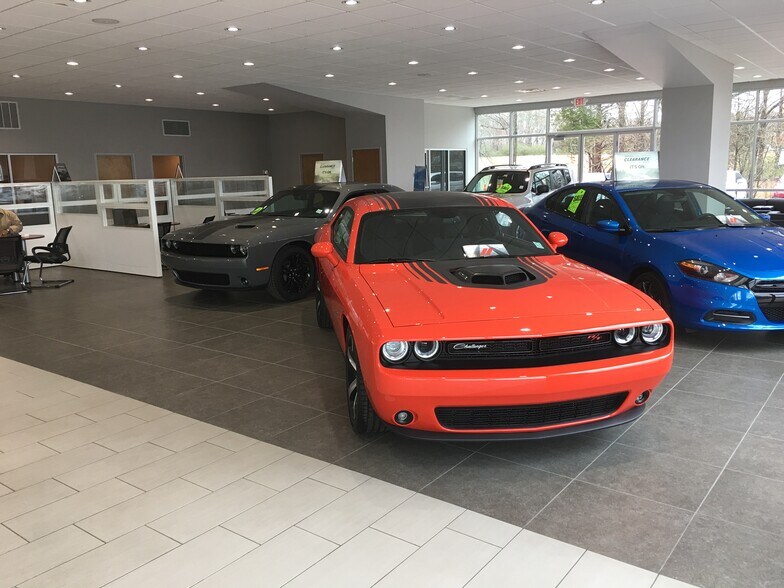 More Photos Of 813 S Parkway St, Corinth Auto Dealership For Sale
