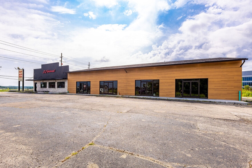 More Photos Of 5939 Harrison Ave, Cincinnati General Retail For Lease