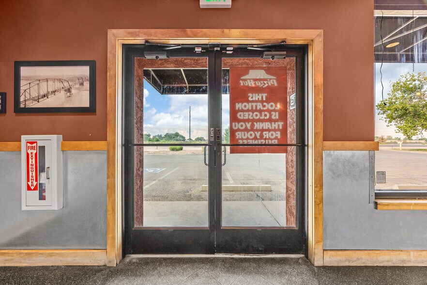 More Photos Of 1041 Highway 6 And 50, Fruita Fast Food For Sale