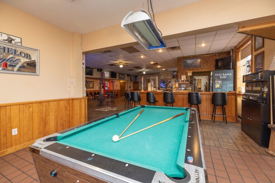 More Photos Of 100 S Washington St, Lake City Restaurant For Sale