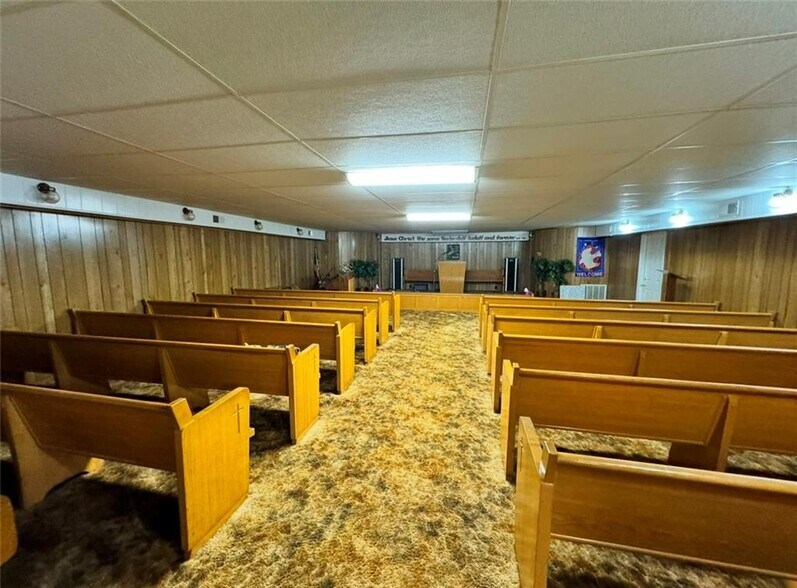 More Photos Of 1203 S Glenwood Ave, Russellville Religious Facility For Sale