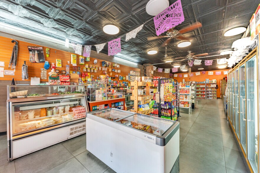 More Photos Of 57 Victory Blvd, Staten Island Storefront Retail Residential For Lease