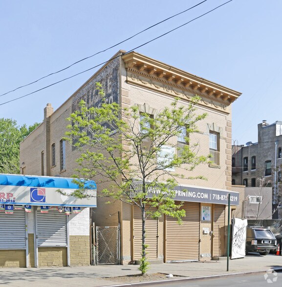More Photos Of 105 Jamaica Ave, Brooklyn Warehouse For Lease