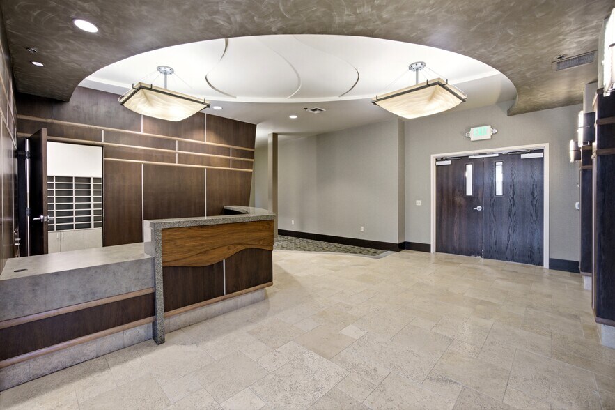 More Photos Of 680 Hawthorne Ave SE, Salem Office For Lease