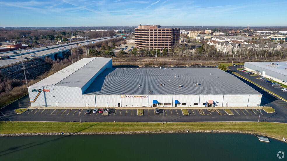 More Photos Of 535 Lakeview Plaza Blvd, Worthington Warehouse For Sale