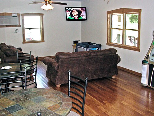 More Photos Of 4607 NY-28, Milford Hotel For Sale