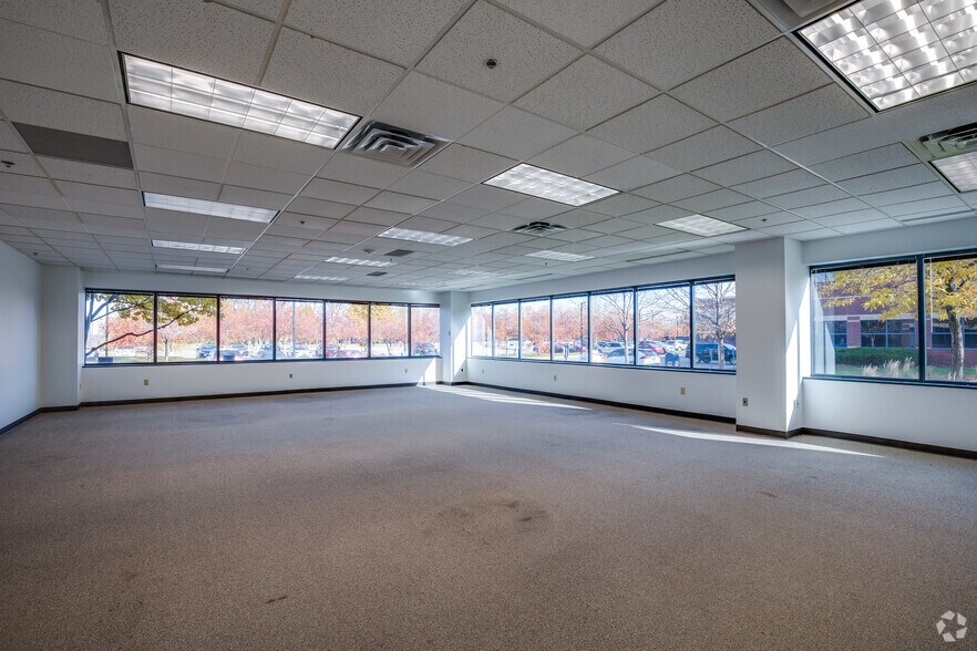More Photos Of 1270 Northland Dr, Mendota Heights Medical For Lease