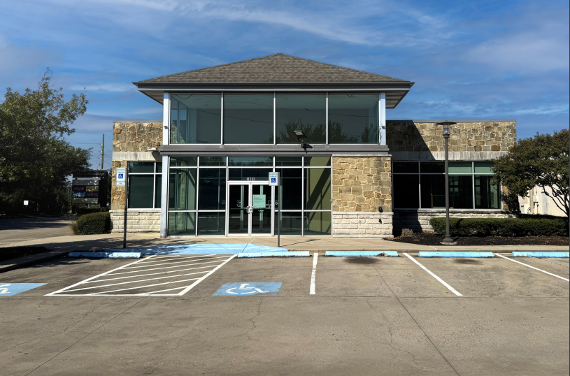 Primary Photo Of 3001 I-45 N, Conroe Bank For Lease