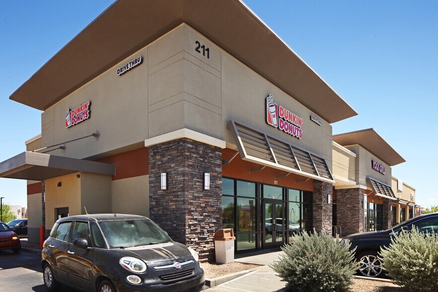 More Photos Of 211 N Estrella Pky, Goodyear Freestanding For Lease
