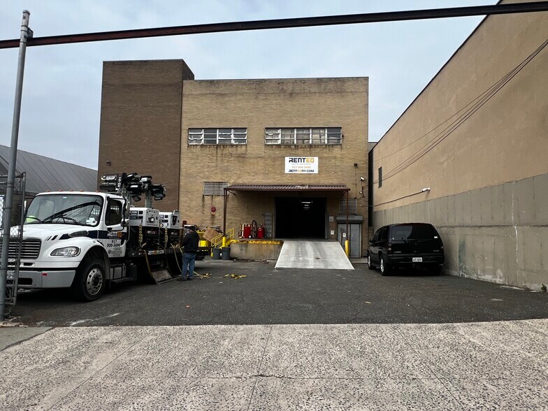 More Photos Of 545 Franklin Ave, Mount Vernon Warehouse For Sale