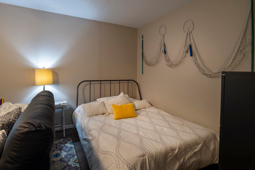 More Photos Of 3902 College Main, Bryan Apartments For Sale