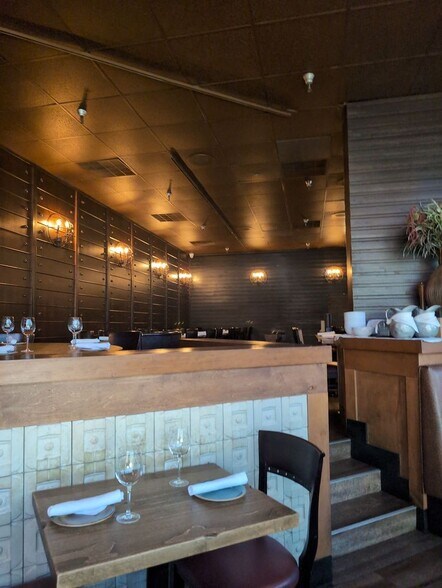 More Photos Of 1475 Polk St, San Francisco Storefront Retail Office For Lease