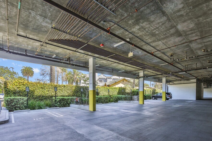 More Photos Of 11955 W Washington Blvd, Los Angeles Apartments For Lease