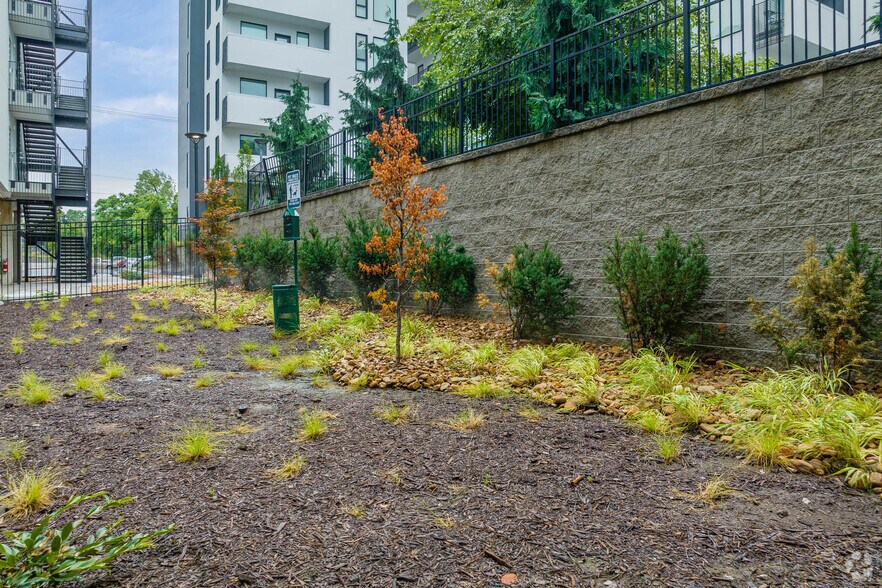 More Photos Of 1009 8th Ave S, Nashville Apartments For Lease