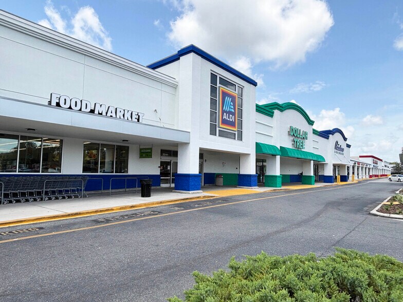 Primary Photo Of 2219-2259 Citrus Blvd, Leesburg Unknown For Lease