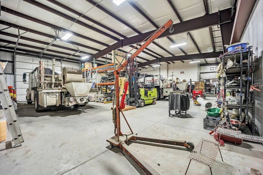 More Photos Of 7315 McClain Pt, Colorado Springs Warehouse For Sale