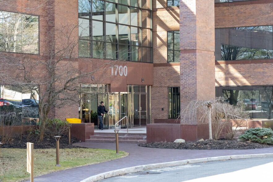 More Photos Of 1700 West Park Dr, Westborough Office For Lease