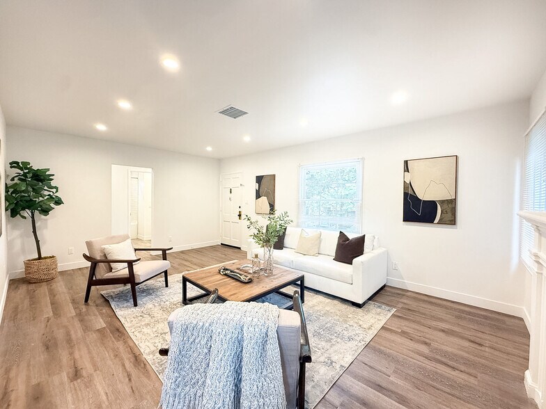 More Photos Of 6112-6114 Saturn St, Los Angeles Apartments For Sale