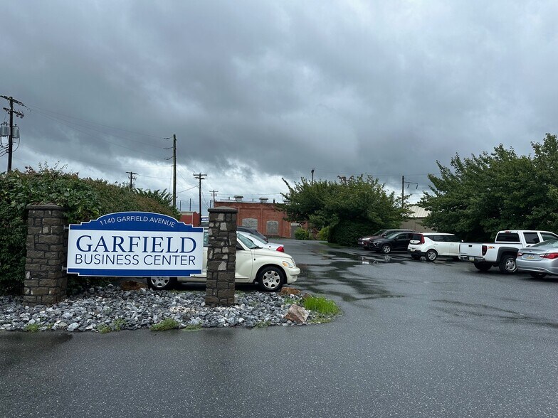 More Photos Of 1140 Garfield Ave, Lancaster Manufacturing For Sale