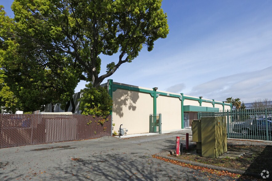 More Photos Of 1220 Coleman Ave, Santa Clara Warehouse For Lease