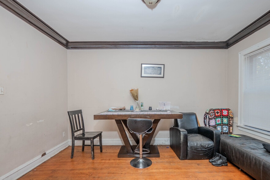 More Photos Of 7701 S Eggelston St, Chicago Apartments For Sale