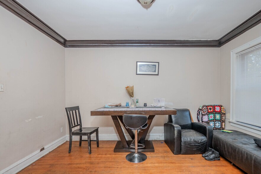 More Photos Of 7701 S Eggelston St, Chicago Apartments For Sale