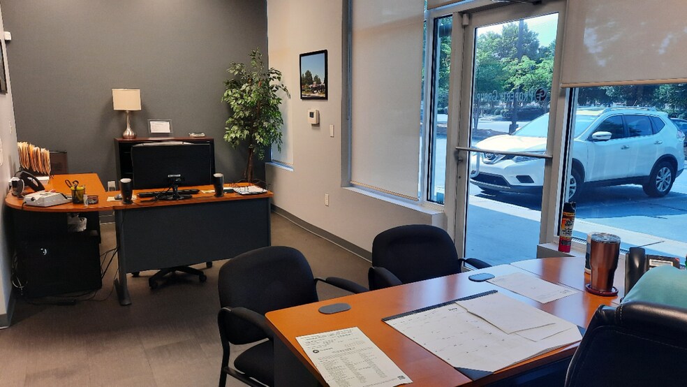 More Photos Of 3960 Old Milton Pky, Alpharetta Storefront Retail Office For Lease