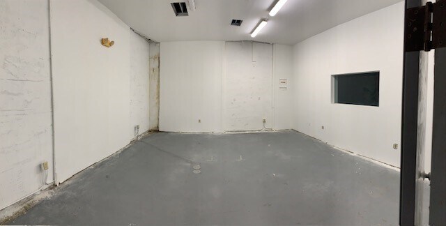 More Photos Of 14200-14238 SW 136th St, Miami Light Manufacturing For Lease