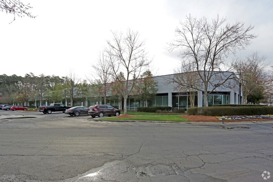 More Photos Of 407 Davis Dr, Morrisville Flex For Sale