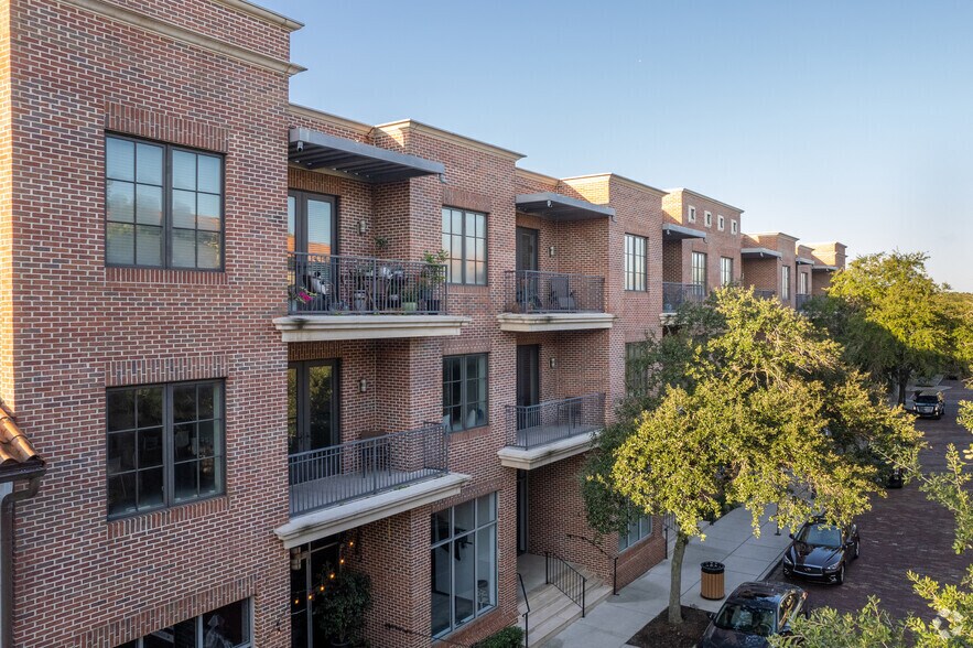 More Photos Of 444 W New England Ave, Winter Park Office For Lease