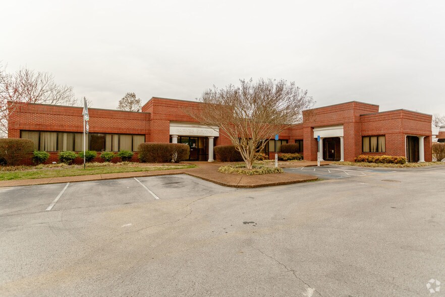 More Photos Of 5400 Maryland Way, Brentwood Office For Lease