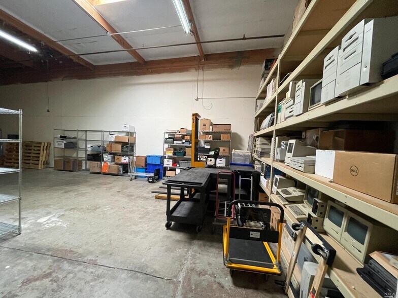 More Photos Of 1130 Industrial Ave, Petaluma Light Manufacturing For Sale