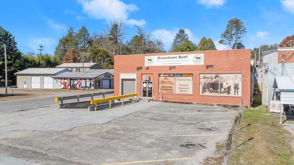 More Photos Of 24 Commerce St, Franklin Industrial For Sale