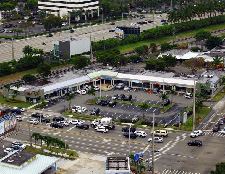 More Photos Of 18501-18557 W Dixie Hwy, Miami Storefront For Lease