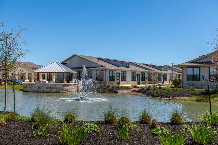 More Photos Of 10242 Greenhouse Rd, Cypress Office For Lease