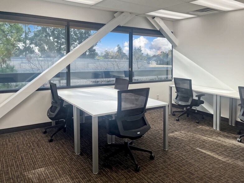 More Photos Of 1690 W Shaw Ave, Fresno Coworking Space