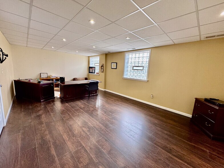 More Photos Of 1234 Brittain Rd, Akron Warehouse For Sale