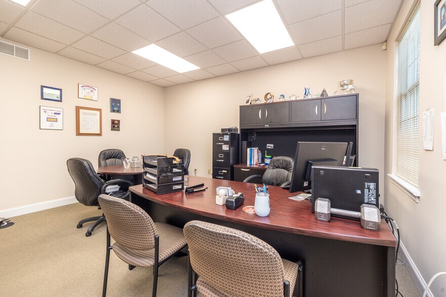 More Photos Of 300 Harleysville Pike, Souderton Office Residential For Sale