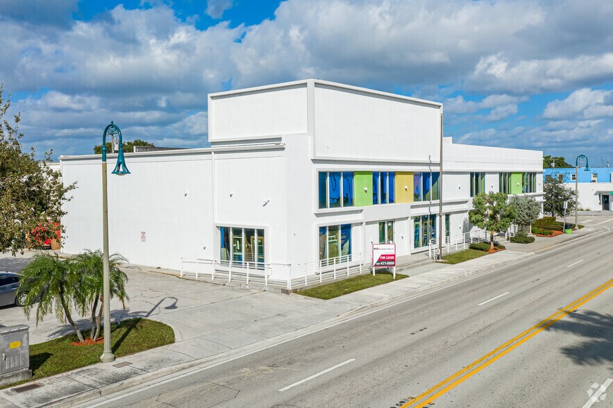 Primary Photo Of 1125 N Dixie Hwy, Lake Worth Freestanding For Lease