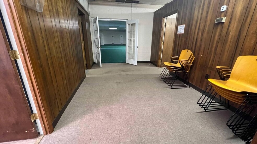 More Photos Of 1002 Walton Way, Augusta Research And Development For Sale