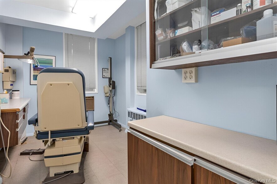 More Photos Of 2335 Bell Blvd, Bayside Apartments For Sale