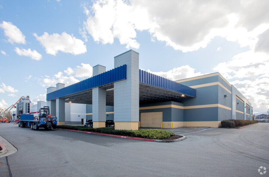 Primary Photo Of 750 Newhall Dr, San Jose General Retail For Lease