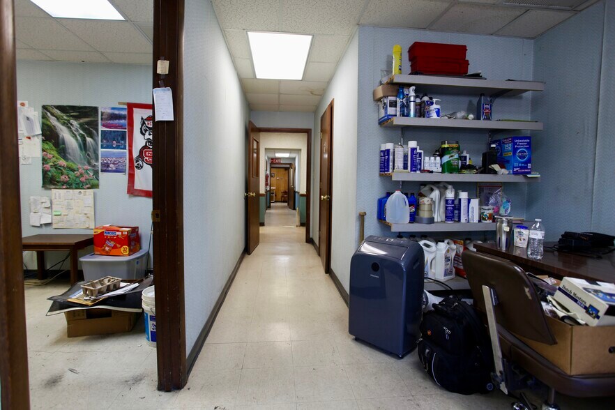 More Photos Of 360 Old Salisbury-concord Rd, Concord Distribution For Sale