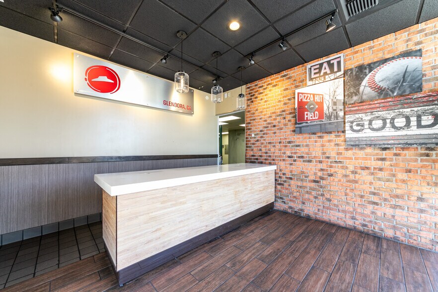 More Photos Of 1433 E Route 66, Glendora Unknown For Lease